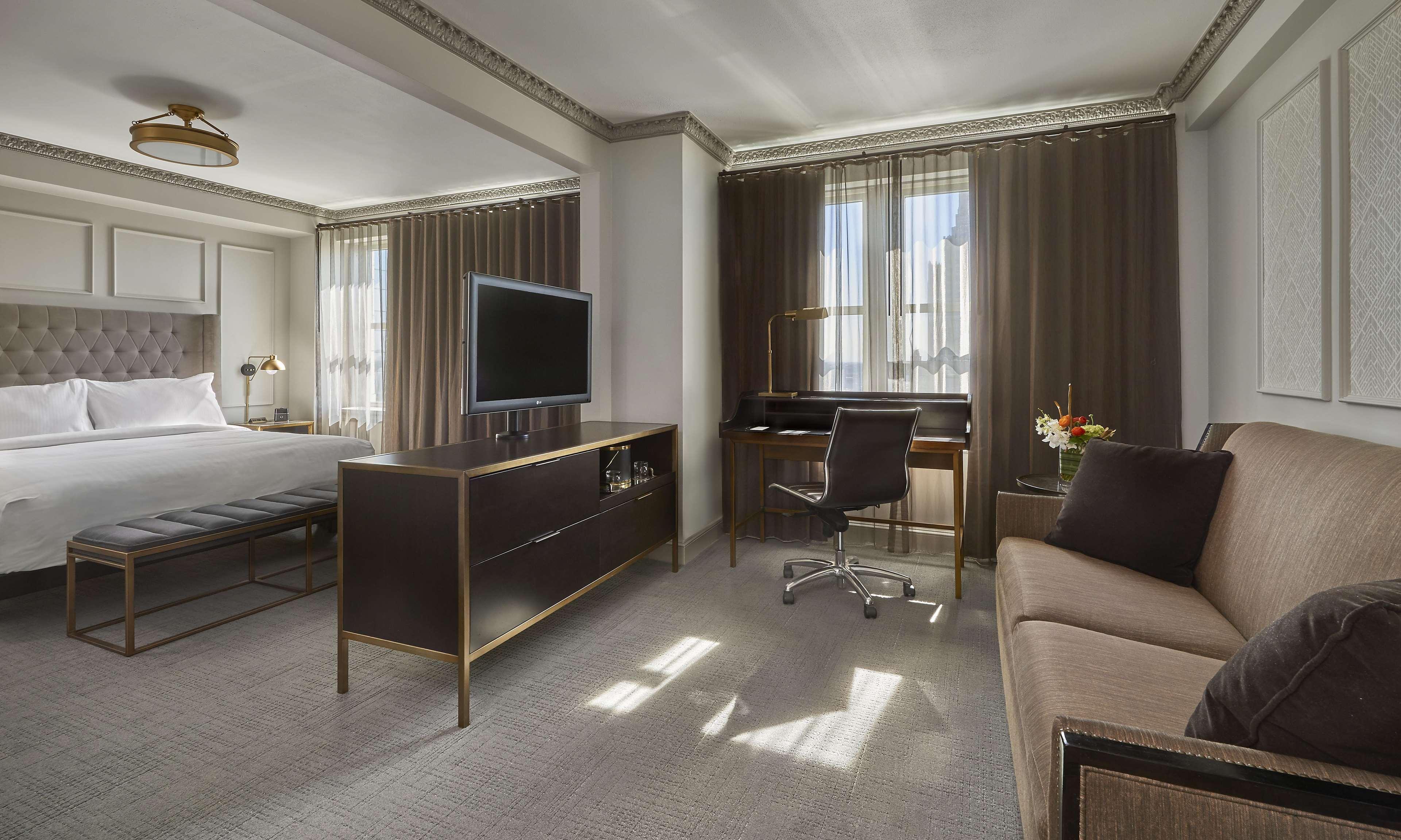 Hotel Phillips Kansas City, Curio Collection By Hilton Buitenkant foto
