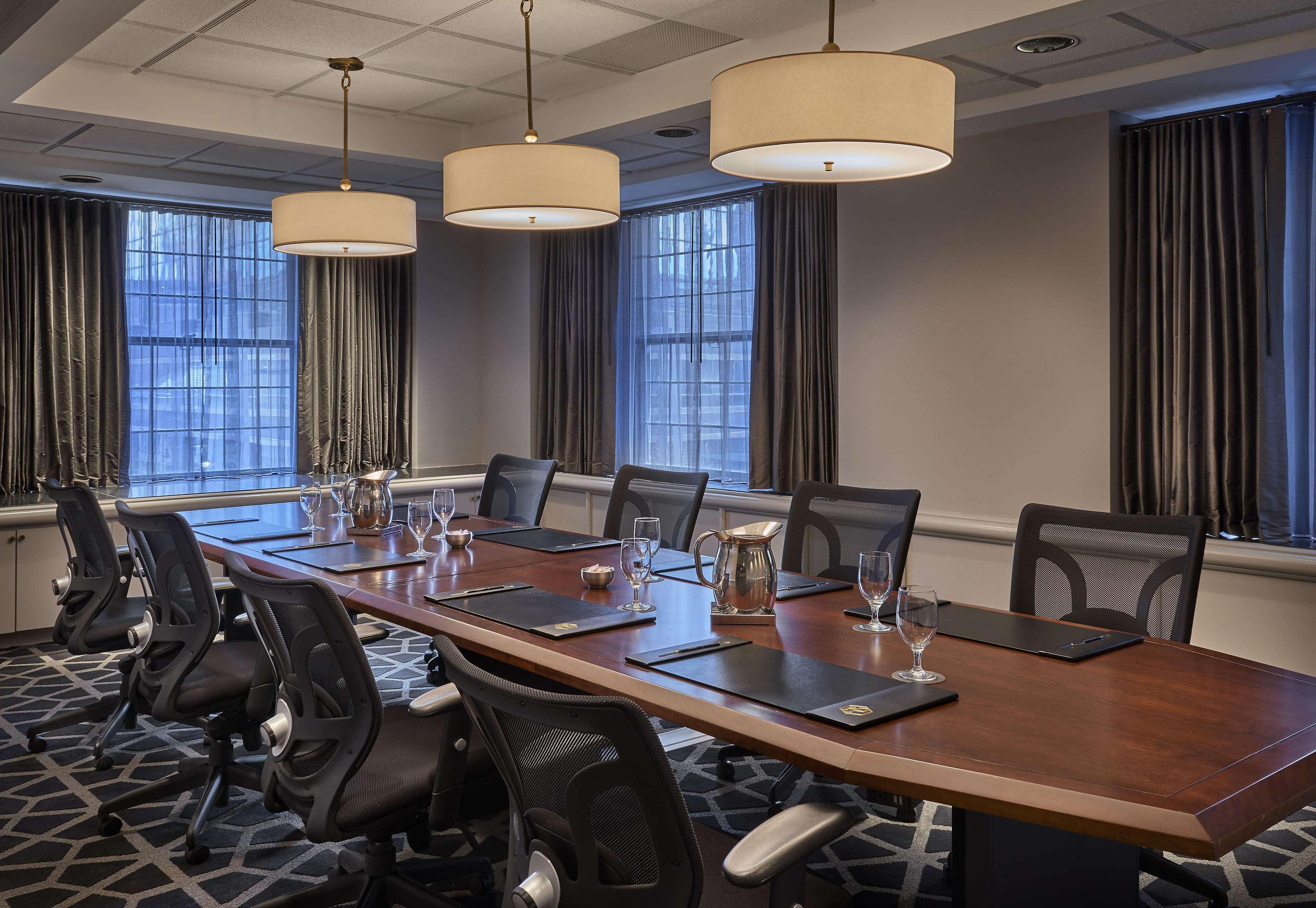 Hotel Phillips Kansas City, Curio Collection By Hilton Buitenkant foto