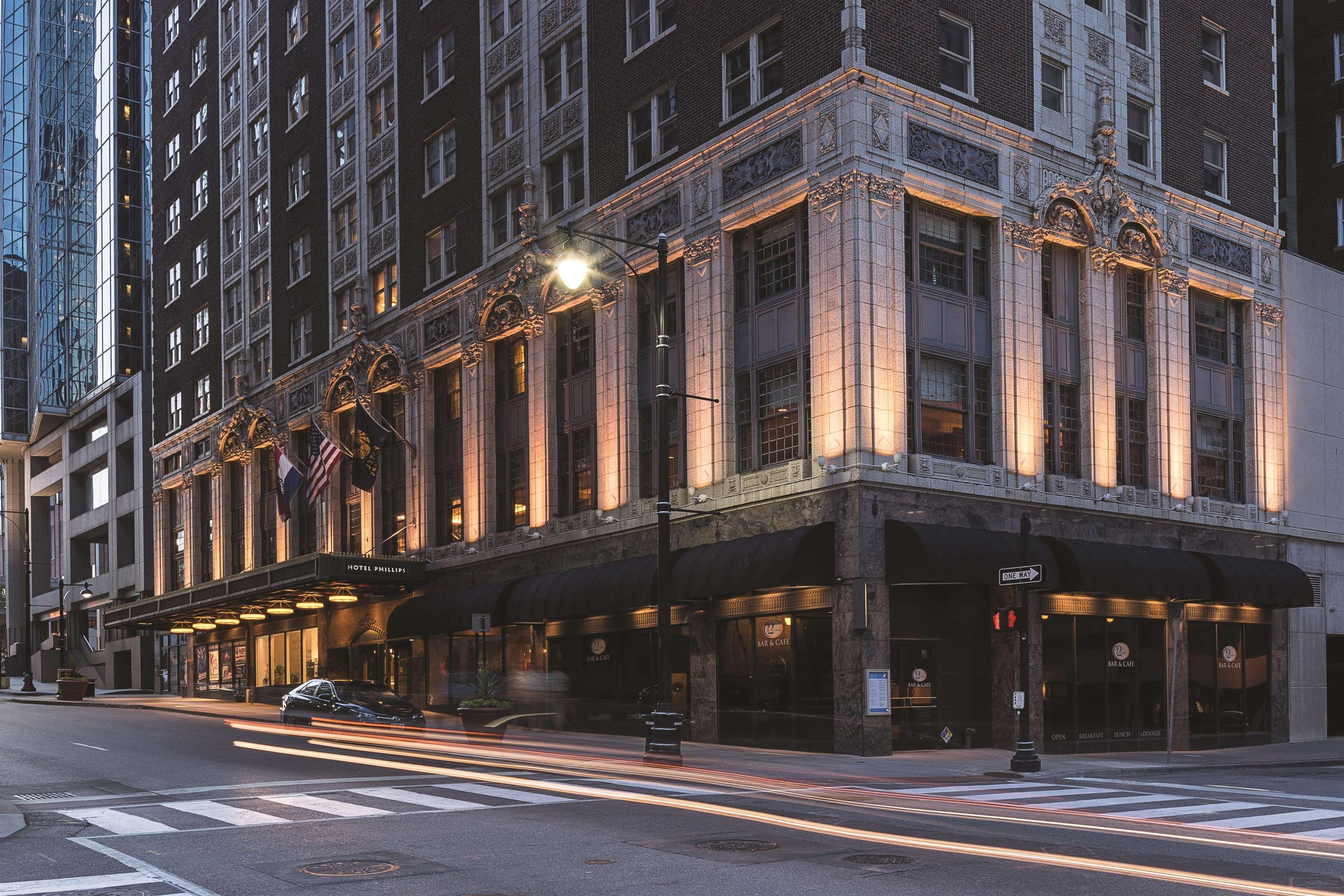 Hotel Phillips Kansas City, Curio Collection By Hilton Buitenkant foto