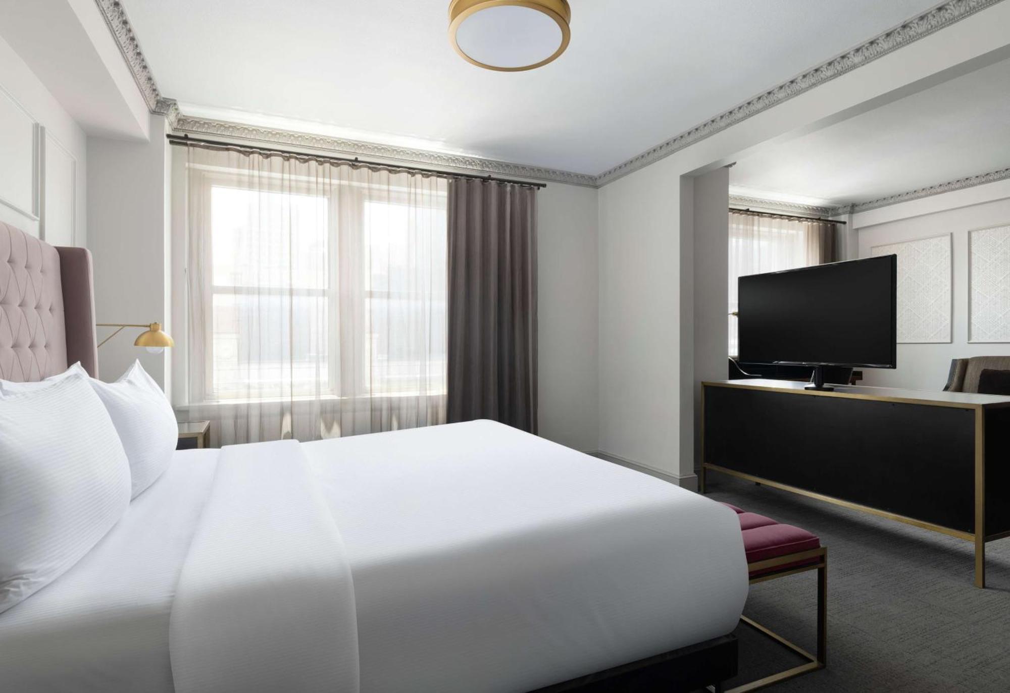 Hotel Phillips Kansas City, Curio Collection By Hilton Buitenkant foto